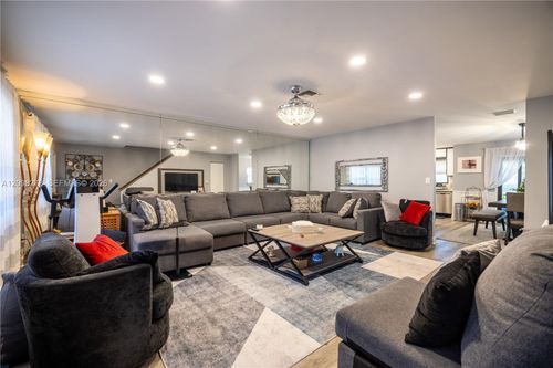 898 Nw 47th St, Deerfield Beach, FL, 33064 | Card Image
