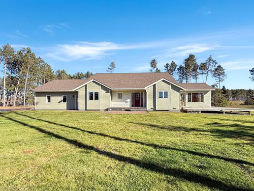 2808 Arrowwood Cir Nw, Bemidji, MN, 56601-8276 | Card Image