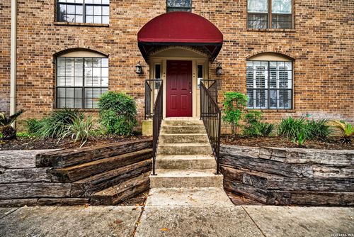 309-7926 Broadway, San Antonio, TX, 78209-2687 | Card Image