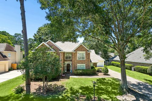 1239 Clearwater Dr, Mandeville, LA, 70471-7426 | Card Image