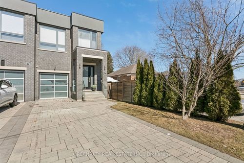 21a Maple Ave N, Mississauga, ON, L5H2R9 | Card Image