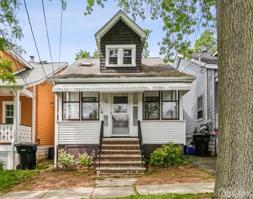 114 S 5th Ave, Highland Park, NJ, 08904-2607 | Card Image