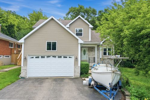 1018 Park Ave, Wauconda, IL, 60084-1450 | Card Image