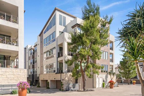 8353 Distinctive Dr, San Diego, CA, 92108-2600 | Card Image