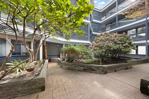 8-1355 W 4th Avenue, Vancouver, BC, V6H3Y8 | Card Image
