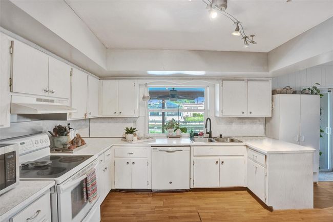 6091 Sw 14 Th St, House other with 4 bedrooms, 2 bathrooms and null parking in Plantation FL | Image 12