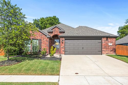 1912 Sunflower Dr, Glenn Heights, TX, 75154-8746 | Card Image