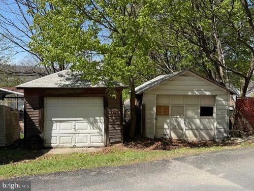 617 E Abbott Street, Lansford, PA, 18232 | Card Image