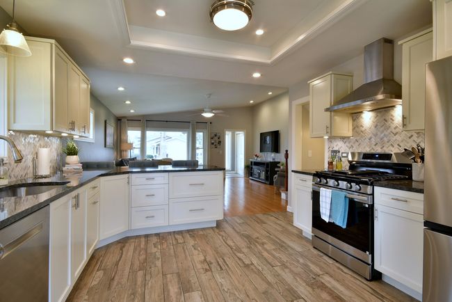 770 S Parkside Ave, House other with 3 bedrooms, 2 bathrooms and 2 parking in Elmhurst IL | Image 12