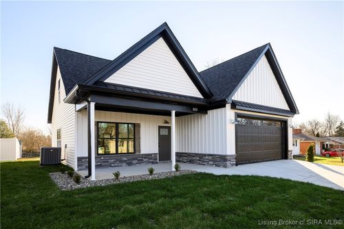 1651 Summit Ave, New Albany, IN, 47150-1824 | Card Image