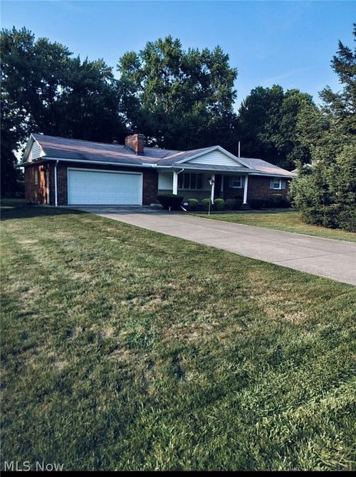 4825 Edinderry Drive Nw, Canton, OH, 44708 | Card Image
