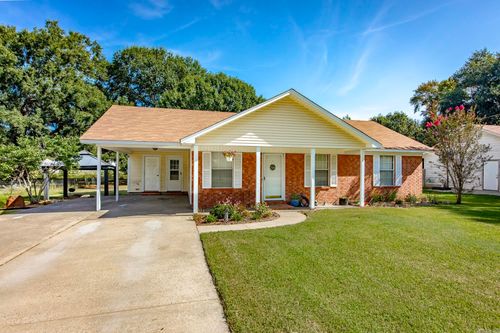 110 Pintar Ln, Ward, AR, 72176-8549 | Card Image