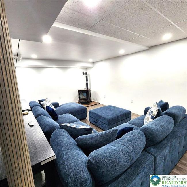 BASEMENT 4 | Image 28