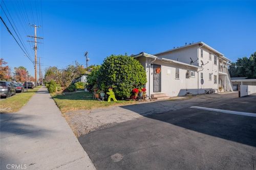 3-5654 Kester Ave, Van Nuys, CA, 91411-3305 | Card Image