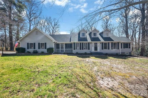 10 High Meadows Dr, Candler, NC, 28715-9449 | Card Image