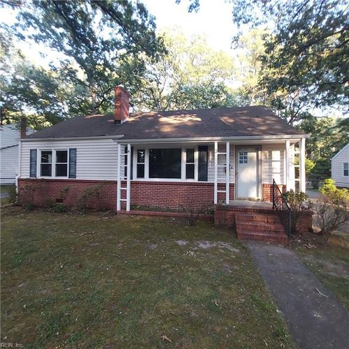 3 Laydon Cir, Newport News, VA, 23606-3735 | Card Image