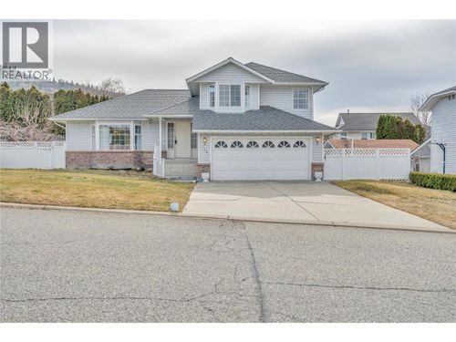 136 Rogers Cres, Penticton, BC, V2A8E6 | Card Image