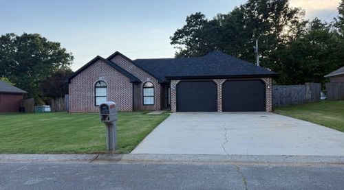 2326 Camden Cv, Muscle Shoals, AL, 35661 | Card Image