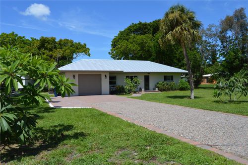 511 Dona Dr, NOKOMIS, FL, 34275-2613 | Card Image
