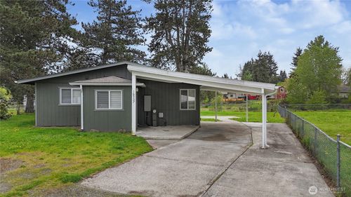 16537 Mimosa Ct Se, Yelm, WA, 98597-9745 | Card Image