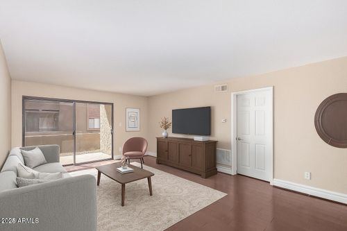 114-3825 E Camelback Rd, Phoenix, AZ, 85018-2643 | Card Image