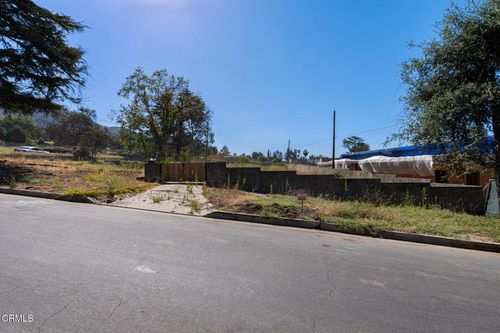 3298 N Marengo Avenue, Altadena, CA, 91001 | Card Image
