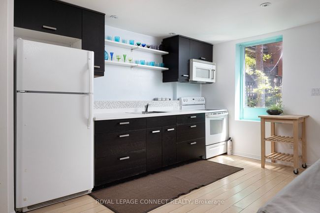 288 Sherbourne St, House attached with 9 bedrooms, 5 bathrooms and null parking in Toronto ON | Image 37