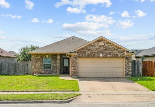 325 Pacific Dr, Portland, TX, 78374-4228 | Card Image