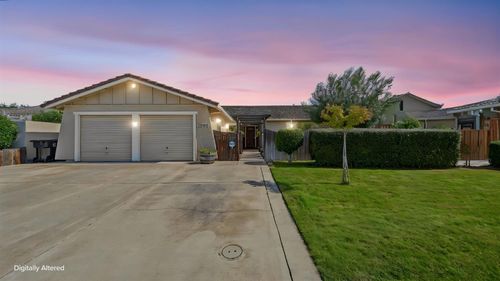 1252 Sterling Pl, Manteca, CA, 95336-2947 | Card Image