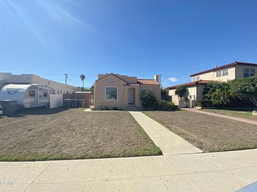 621 S F St, Oxnard, CA, 93030-6923 | Card Image