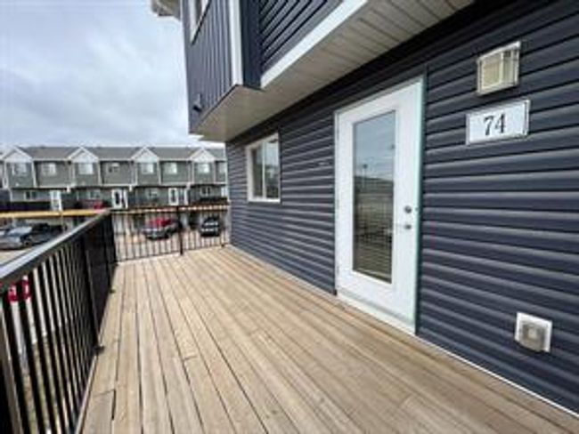 74 - 401 Athabasca Ave, Home with 3 bedrooms, 2 bathrooms and 2 parking in Fort Mcmurray AB | Image 9