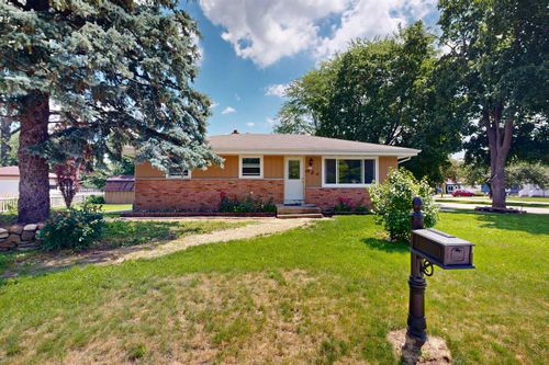 923 Gail Place, Fort Atkinson, WI, 53538-2422 | Card Image