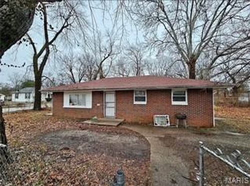 5050 Hallows Ave, East Saint Louis, IL, 62204-2750 | Card Image