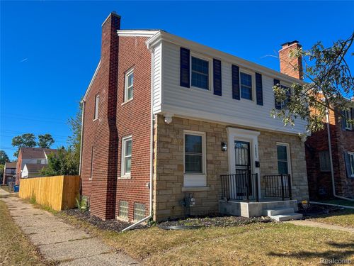 18603 Roselawn St, Detroit, MI, 48221-2117 | Card Image