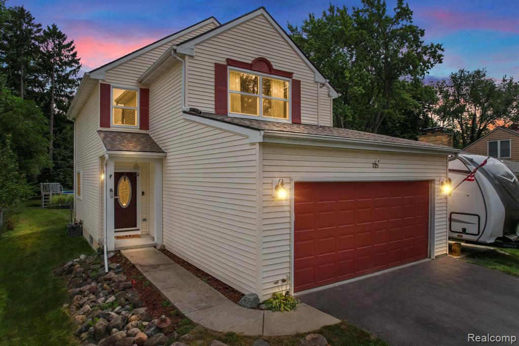 Exmoor Rd, Waterford, MI 48328 #1