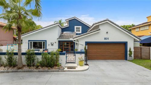 801 Mockingbird Ln, Plantation, FL, 33324-3405 | Card Image