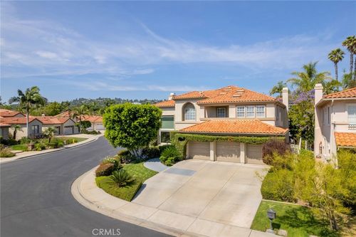 2155 Chandler Dr, Tustin, CA, 92782-1135 | Card Image