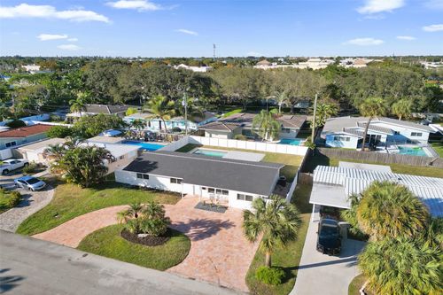 2011 Ne 34th St, Lighthouse Point, FL, 33064-7513 | Card Image