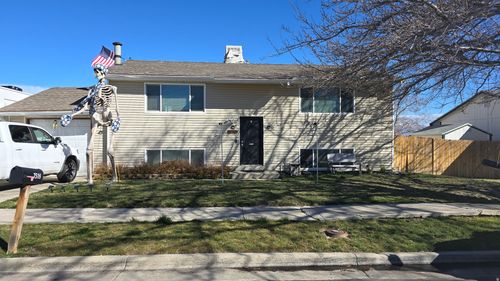 7518 Adams Rd, Magna, UT, 84044-2504 | Card Image