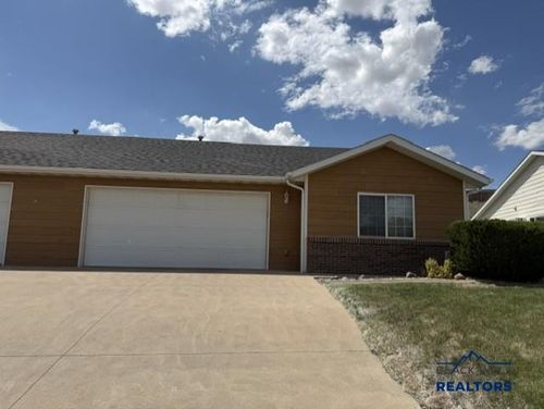 2627 Smith Ave, Rapid City, SD, 57701-5884 | Card Image