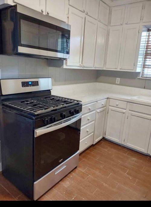 201 S Cleveland St, Dayton, TX, 77535-2719 | Card Image