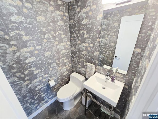 PH-6 - 1077 River Rd, House attached with 1 bedrooms, 2 bathrooms and null parking in Edgewater NJ | Image 20