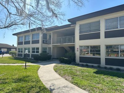 202 - 4826 Marine Parkway, Condo with 2 bedrooms, 2 bathrooms and null parking in New Port Richey FL | Image 3