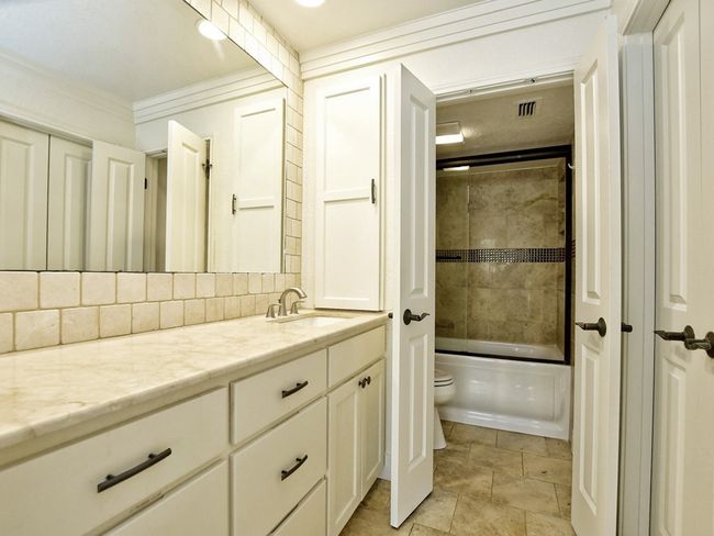 168 World Of Tennis Sq, Condo with 3 bedrooms, 3 bathrooms and 2 parking in Lakeway TX | Image 18