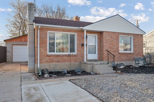 5923 S 2625 W, Roy, UT, 84067-1317 | Card Image