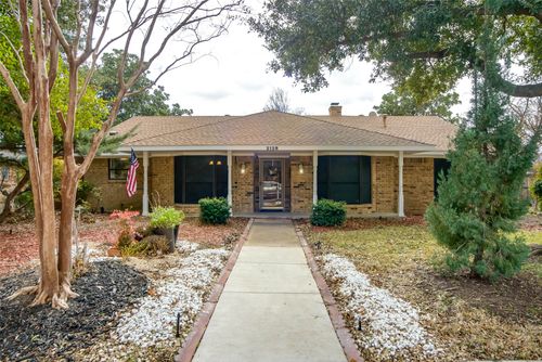 2128 Pueblo Dr, Carrollton, TX, 75006-1822 | Card Image