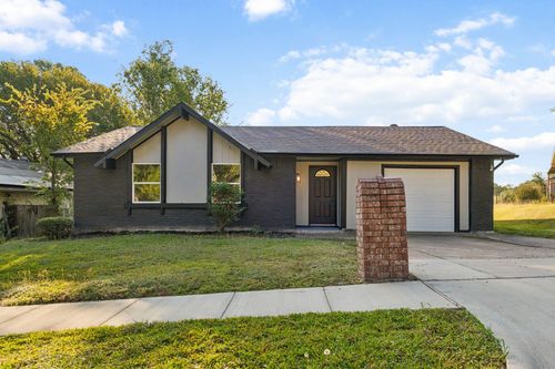 4237 Hartford Dr, Garland, TX, 75043-3216 | Card Image