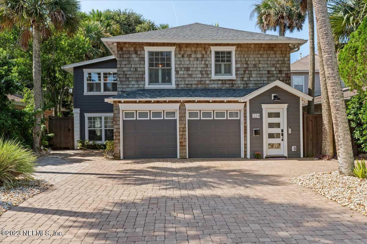 7th St, Atlantic Beach, FL 32233