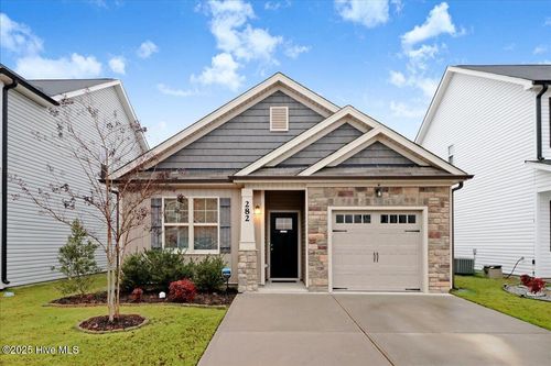 282 Sunfish St, Smithfield, NC, 27577-8984 | Card Image