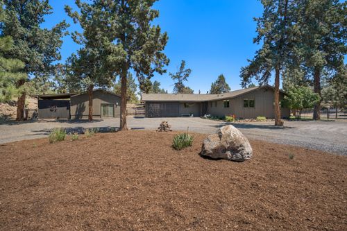 4646 Nw 52nd St, Redmond, OR, 97756-9359 | Card Image